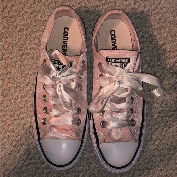 pink converse laces